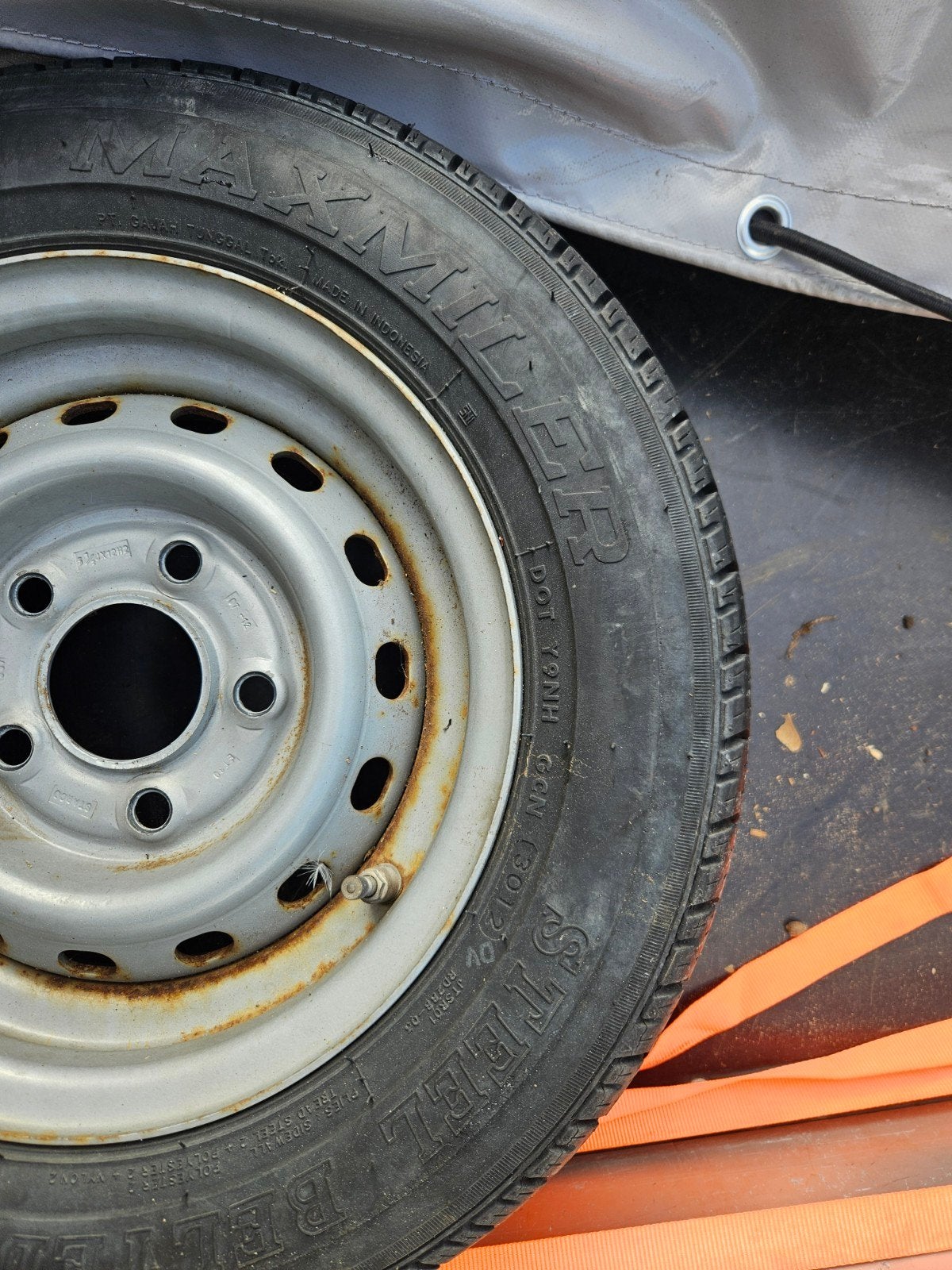 Aanhangerband met velg - 155/80R13, Ophalen, Gebruikt
