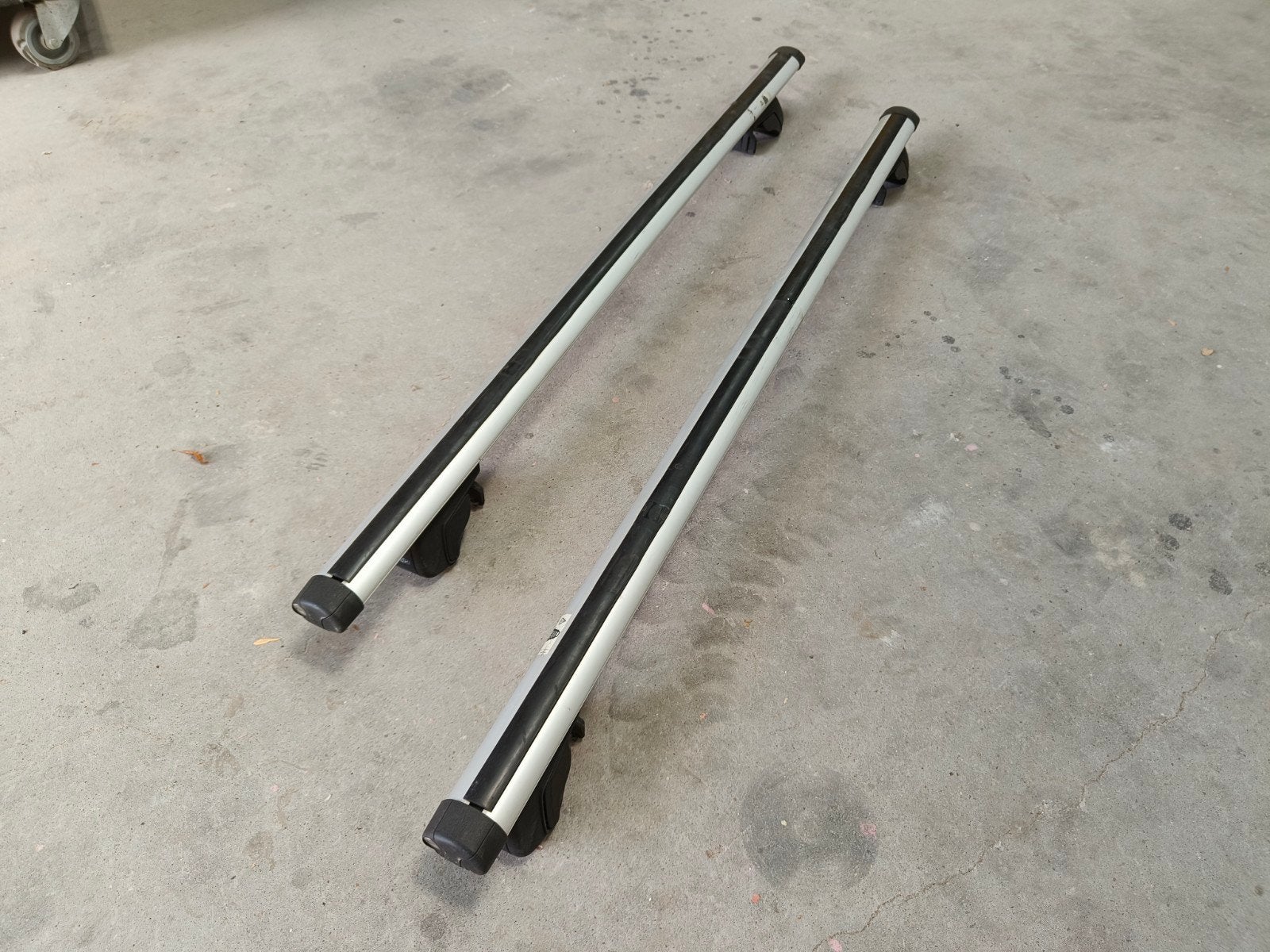 Dakdragers Mitsubishi Grandis, Ophalen