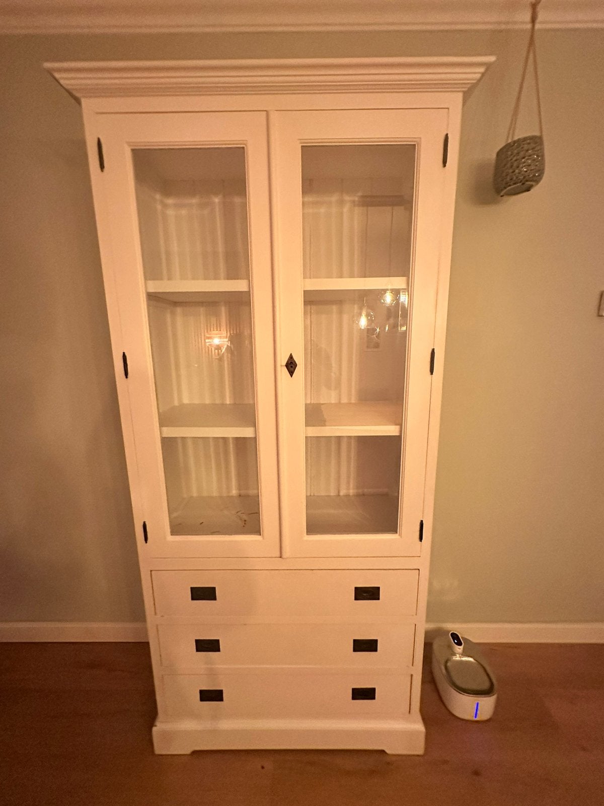 Witte buffetkast met lades en glazen deuren, Ophalen, Gebruikt, 50 tot 100 cm, Met lade(s)