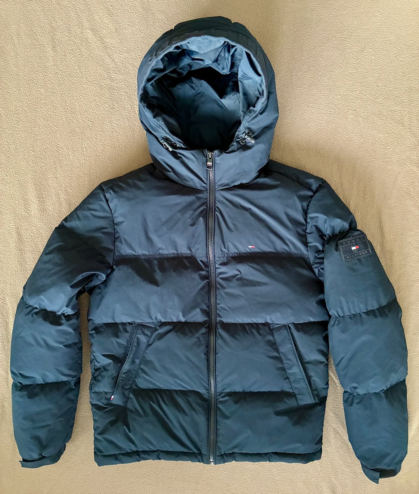 Jas Tommy Hilfiger - S - donkerblauw - dons puffer, Verzenden, Zo goed als nieuw, Maat 46 (S) of kleiner, Blauw