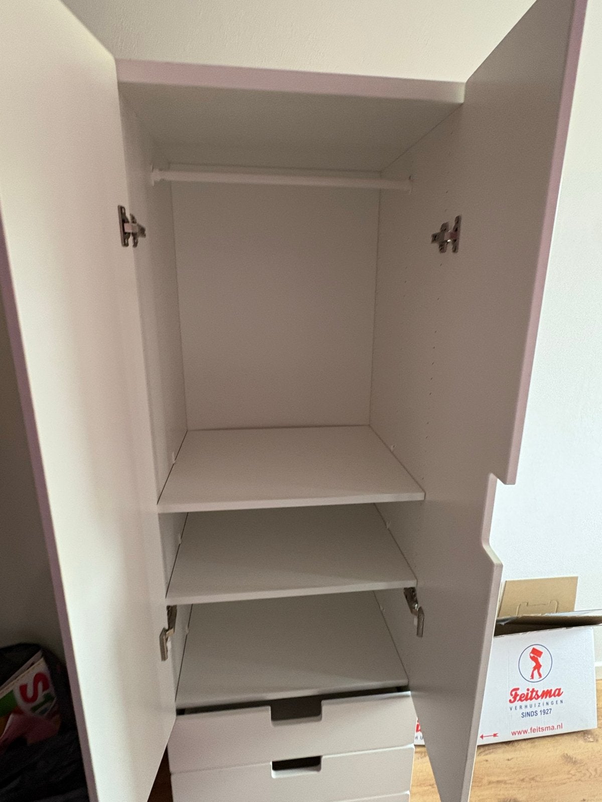 IKEA kinderkast in prima staat, Kinderen en Baby's, Ophalen, 105 cm of meer, Zo goed als nieuw, Minder dan 50 cm