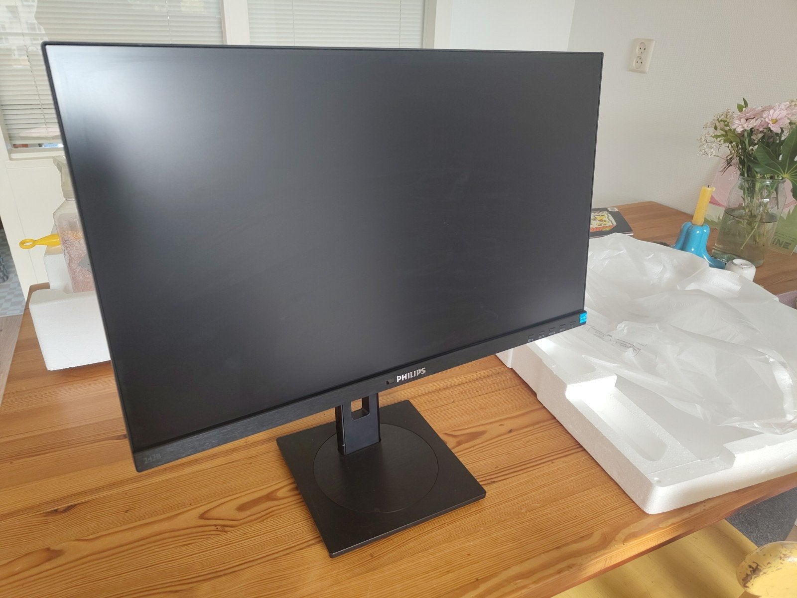 Philips B-line 24 LCD FULL HD wide angle ZGAN, Ophalen, IPS, Full HD, Zo goed als nieuw