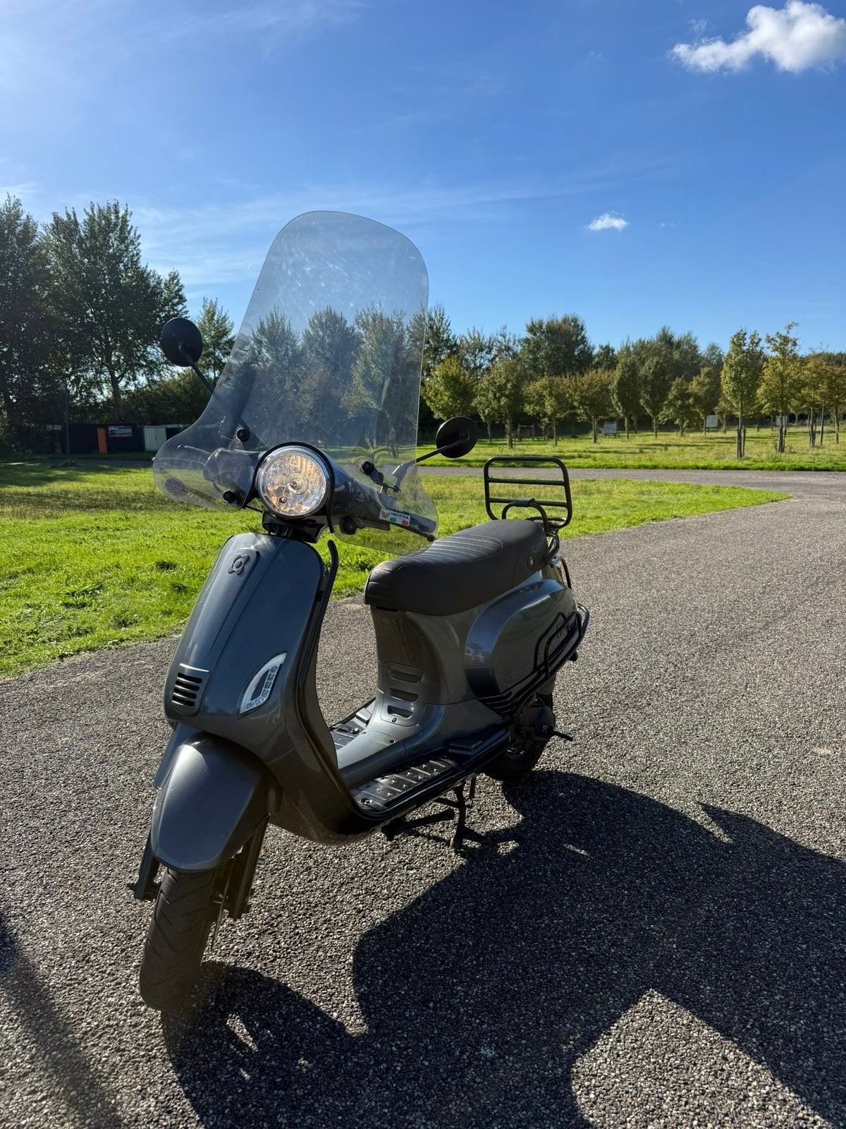 Scooters Te Koop & onderhoudsbeurten mogelijk., Fietsen en Brommers, Ophalen, Dion, Benzine, 50 cc