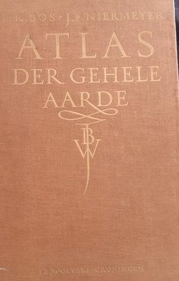 Atlas en diverse boeken, Ophalen of Verzenden, Gelezen