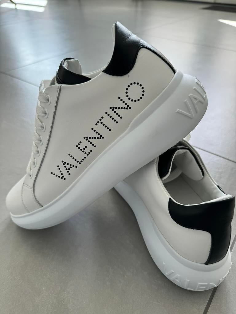 Nieuwe VALENTINO’s dames sneakers!, Wit, Nieuw, Ophalen of Verzenden, Sneakers of Gympen