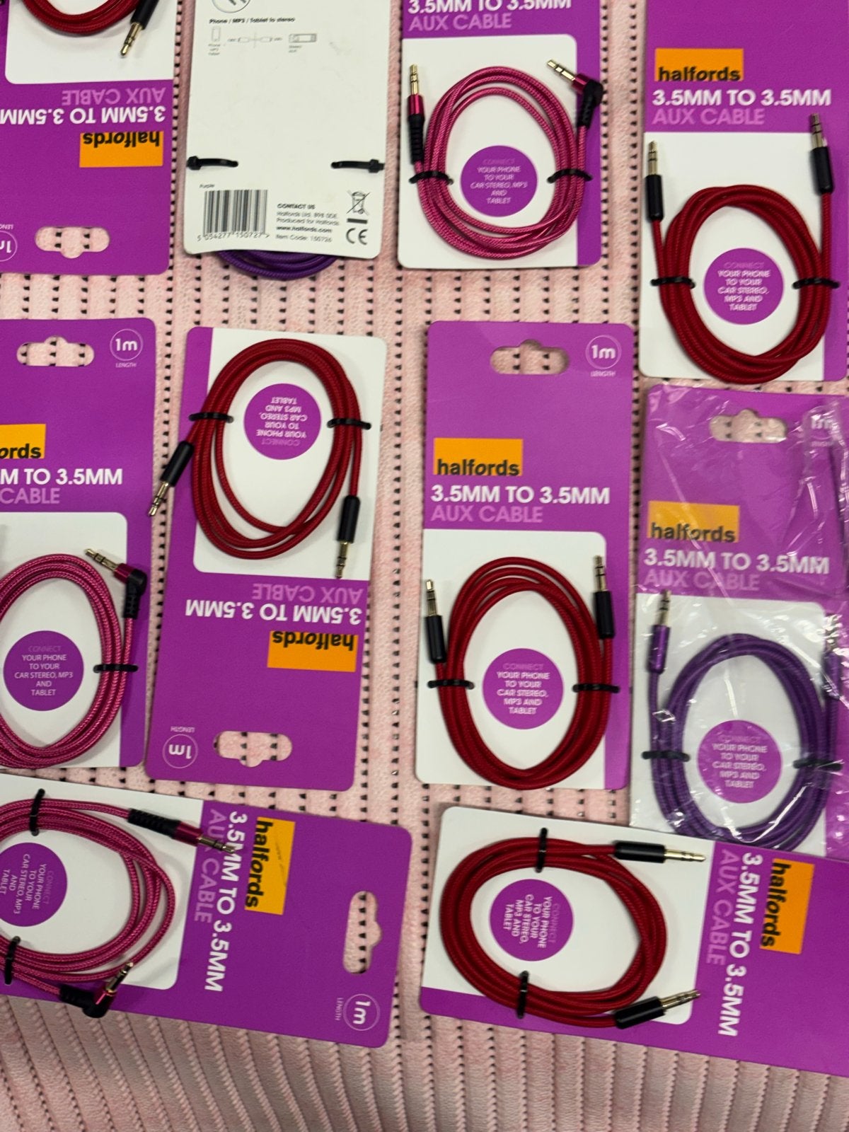 Nieuwe Halfords 3.5mm AUX Kabels - Diverse Kleuren, Ophalen of Verzenden, Nieuw, Minder dan 2 meter, Interlink-kabel