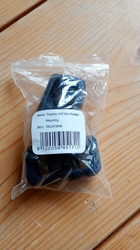 Tractive CAT Mini GPS Tracker (Model TG5) + Oplader &Houders, Dieren en Toebehoren, Ophalen of Verzenden, Zo goed als nieuw