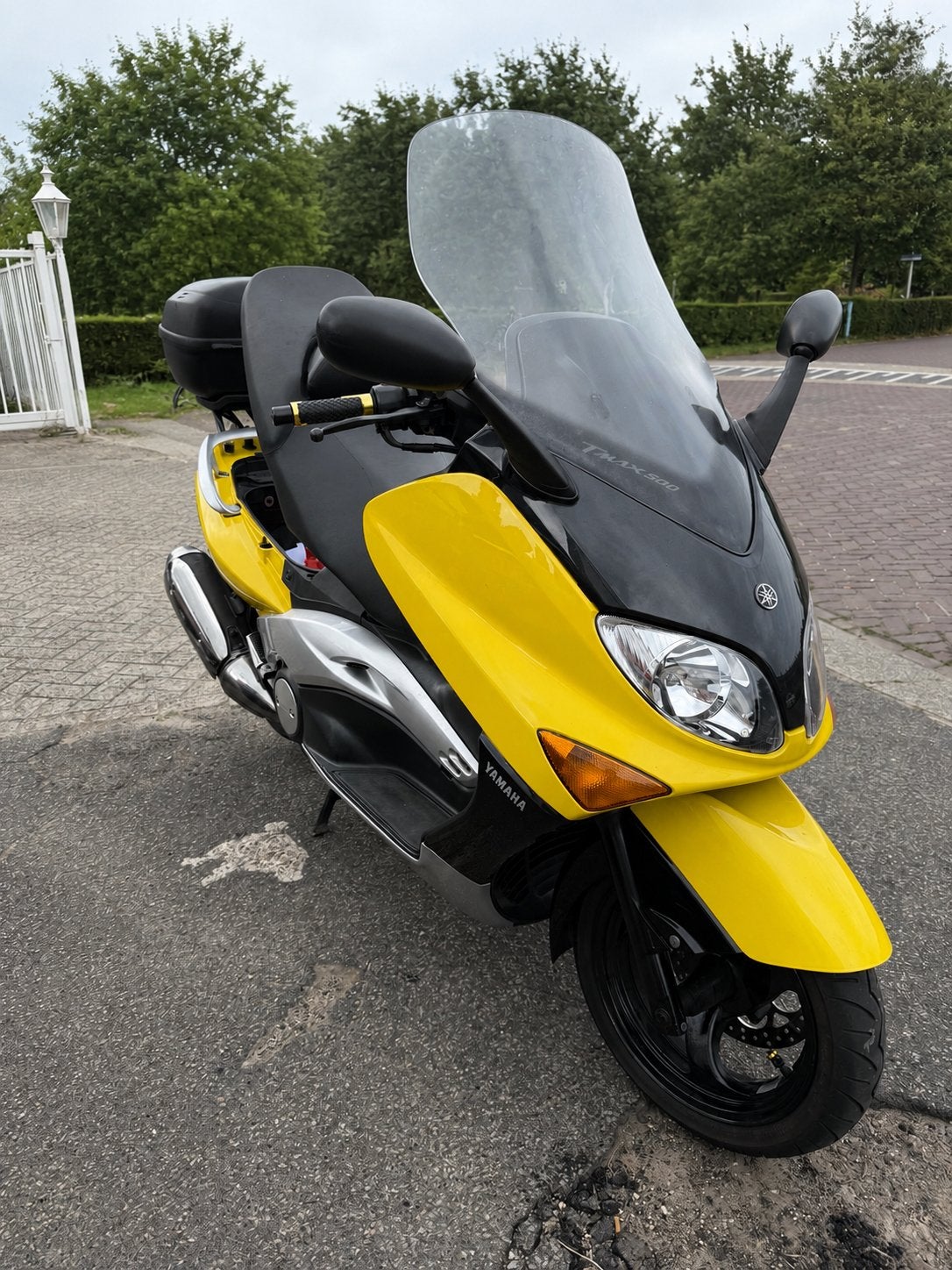 Yamaha T max 500, Ophalen