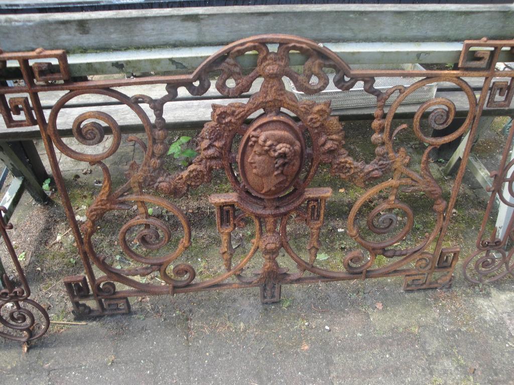 prachtig antiek hekwerk exclusief, Tuin en Terras, Tuinhekken en Hekwerk, Ophalen, Nieuw, IJzer, Sierhekwerk