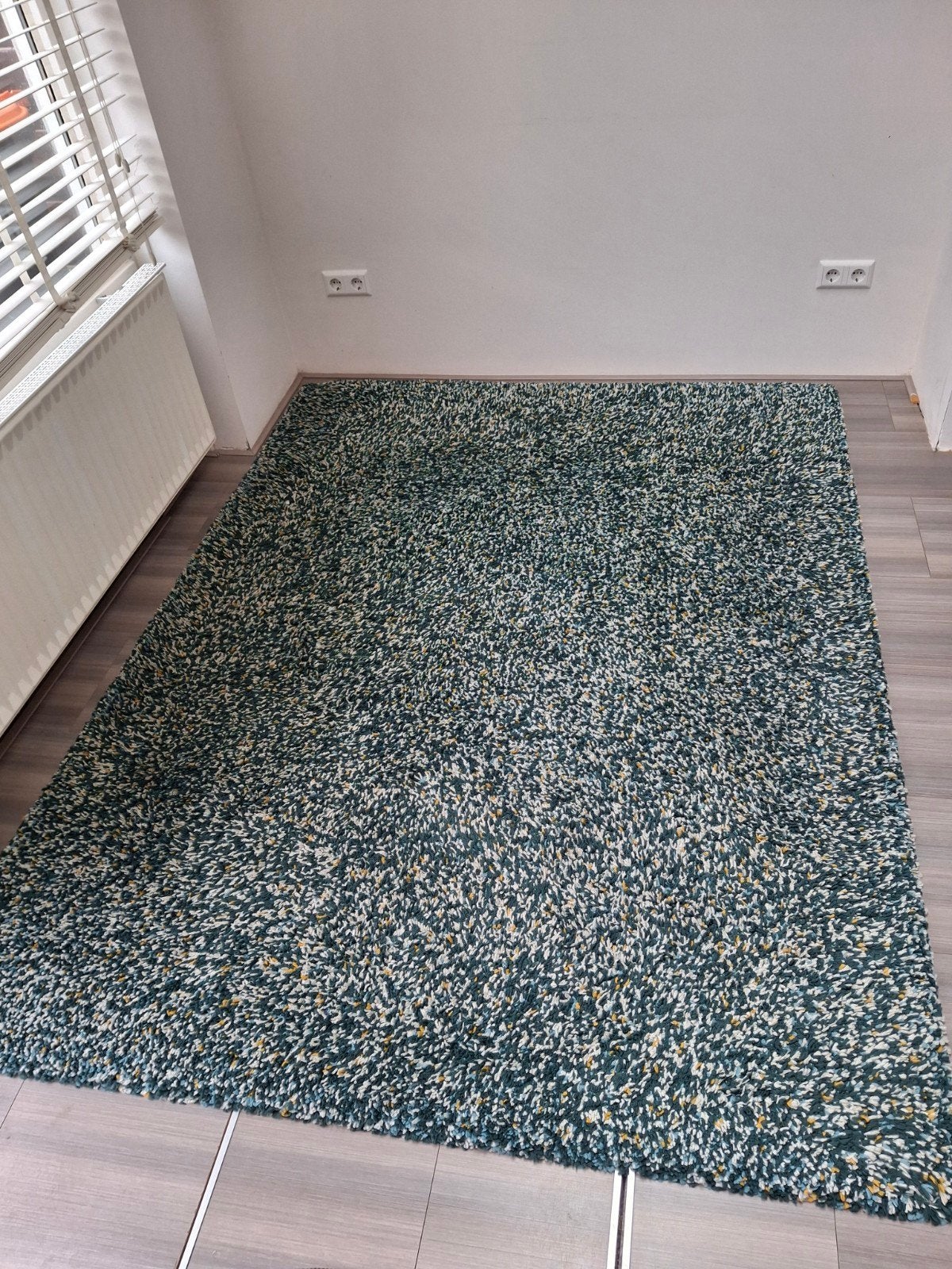 Mooie Vloerkleed/ tapijt - Groen/Blauw/Wit (Ikea Vindum), Ophalen, 150 tot 200 cm, 200 cm of meer, Zo goed als nieuw