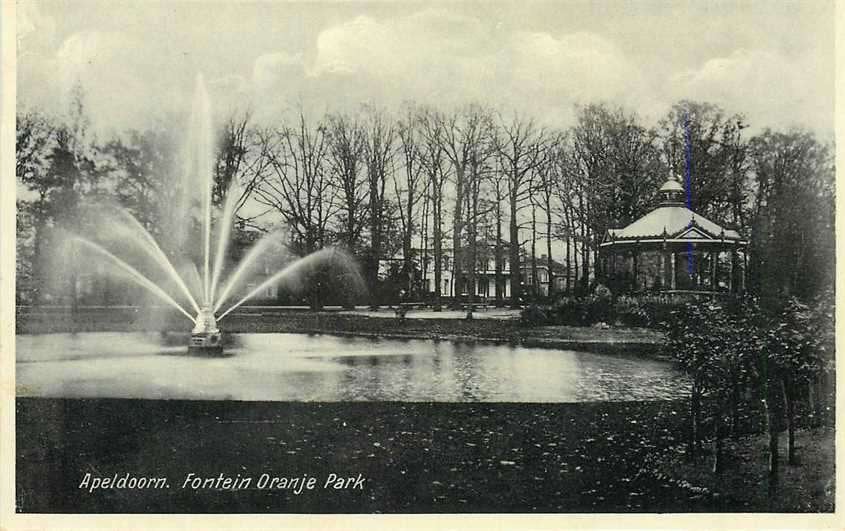 300-331-023 Apeldoorn Fontein Oranje Park, Ophalen of Verzenden, Voor 1920, Gelderland