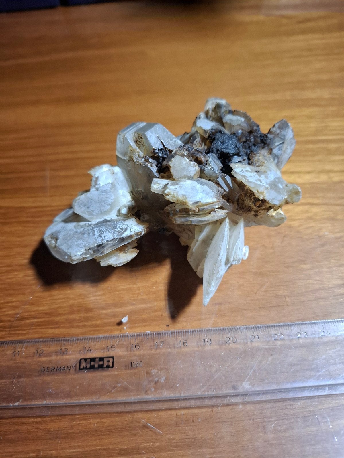 Bariet kristalcluster – grote doorschijnende kristallen – mi, Verzamelen, Ophalen of Verzenden, Mineraal