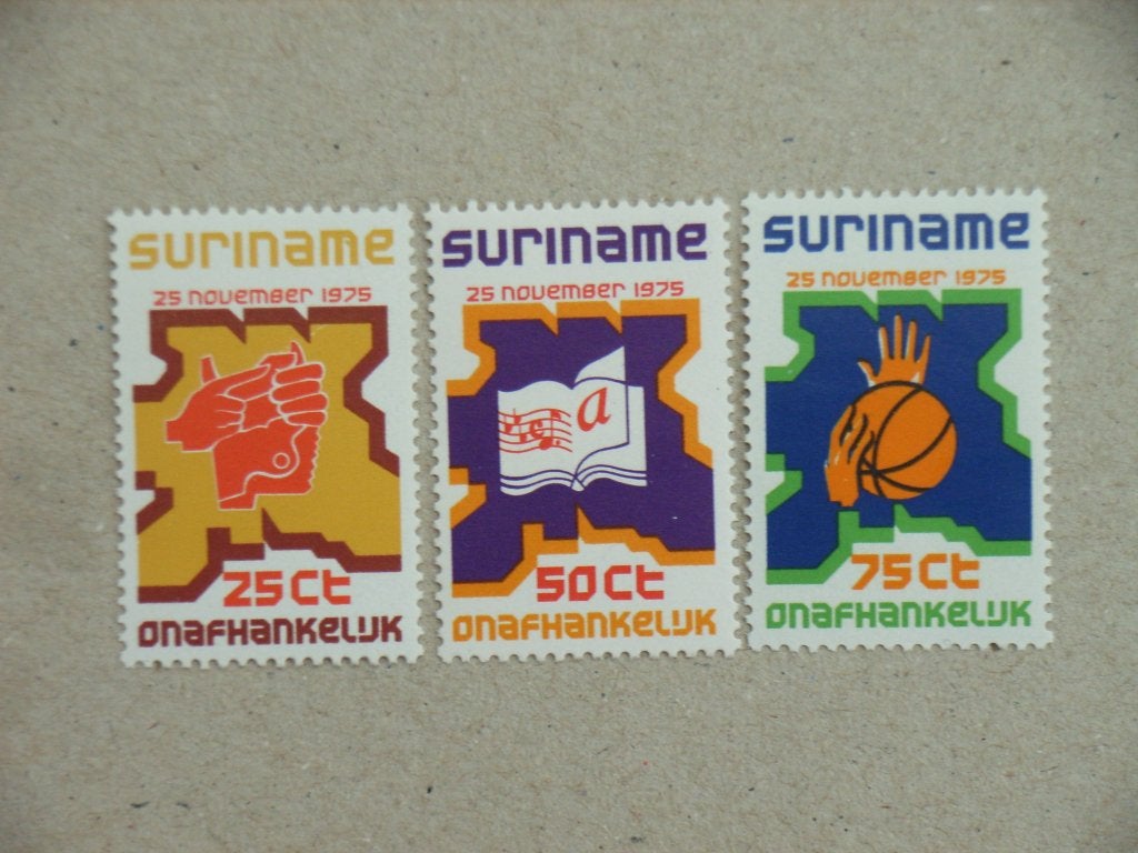 ZZ   Suriname 1-3 pf, Ophalen of Verzenden, Postfris