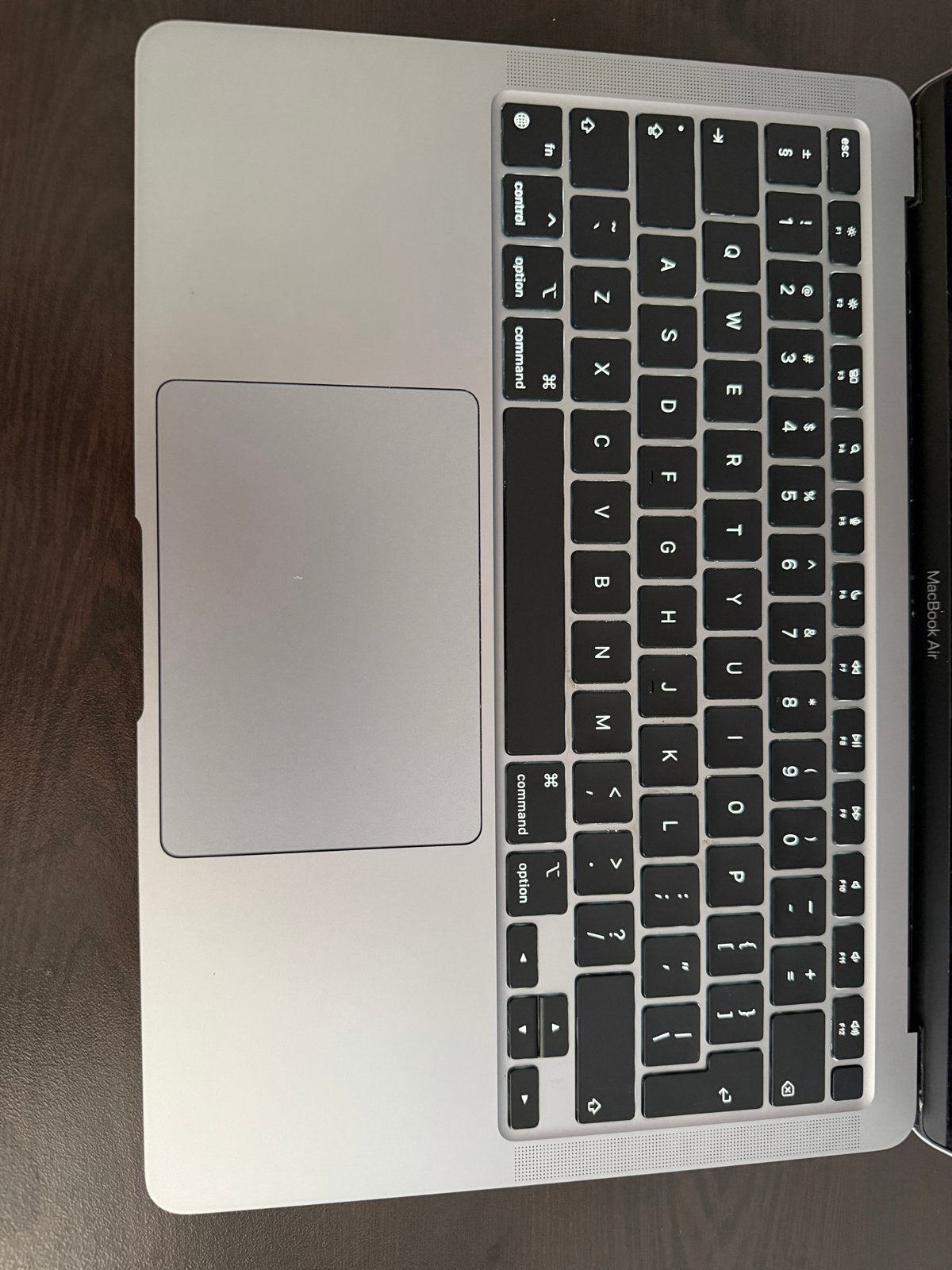 Foto 7 van MacBook Air M1 - 8GB RAM - 256GB SSD - Spacegrijs