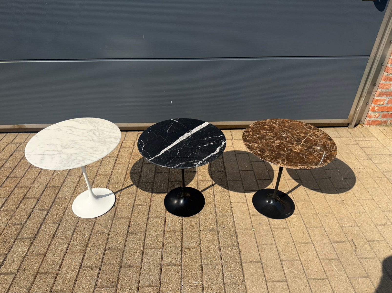 Knoll Tulip Bijzettafels in marmer Eero Saarinen NIEUWSTAAT!, Ophalen of Verzenden, Vitra mah jong togo sede cassina artifort b&b italia leolux cor