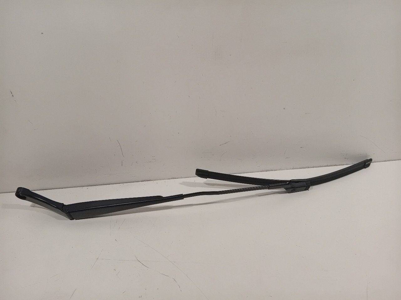 Ruitenwisserarm rechts voor Volkswagen T-Roc, Auto-onderdelen, Onderdelen@venauto.nl, Van der Ven Autorecycling B.V., Gebruikt