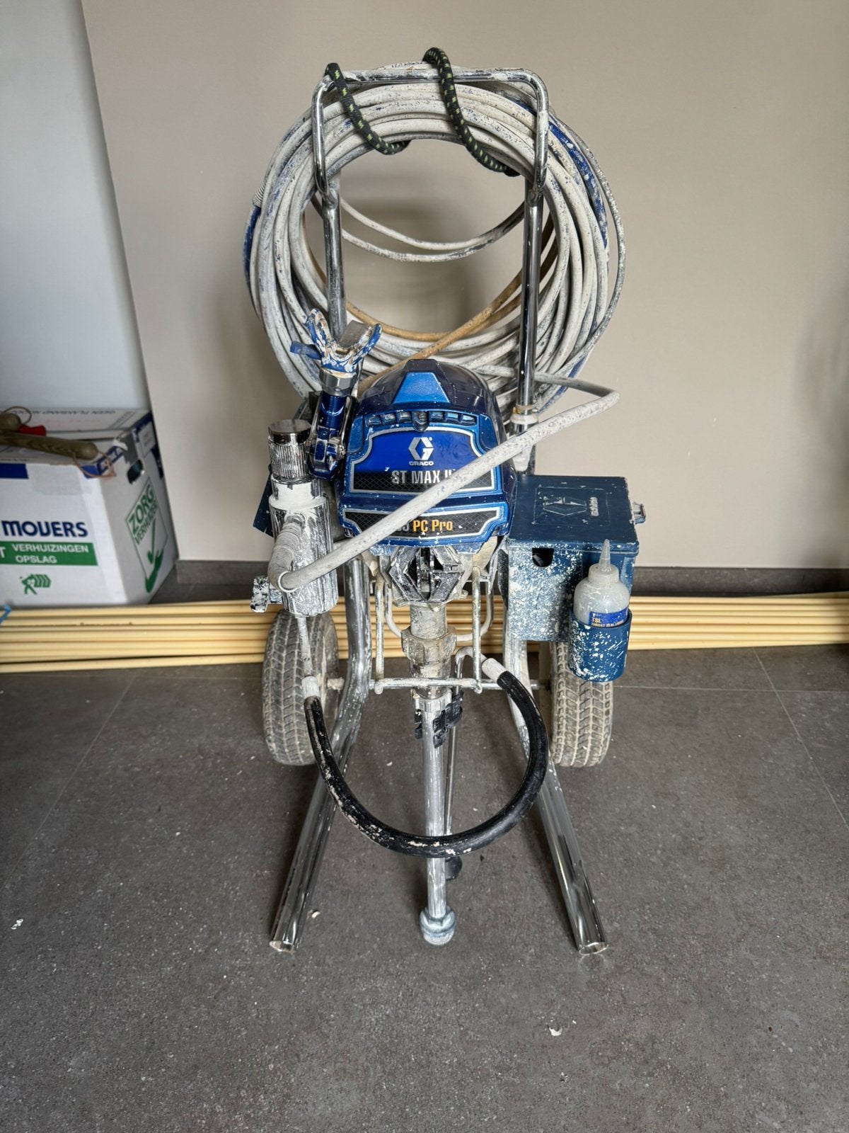 Graco ST MAX II 495 Pc Pro (3100 liter op de teller), Ophalen, Zo goed als nieuw, Verfspuit of Verfpomp
