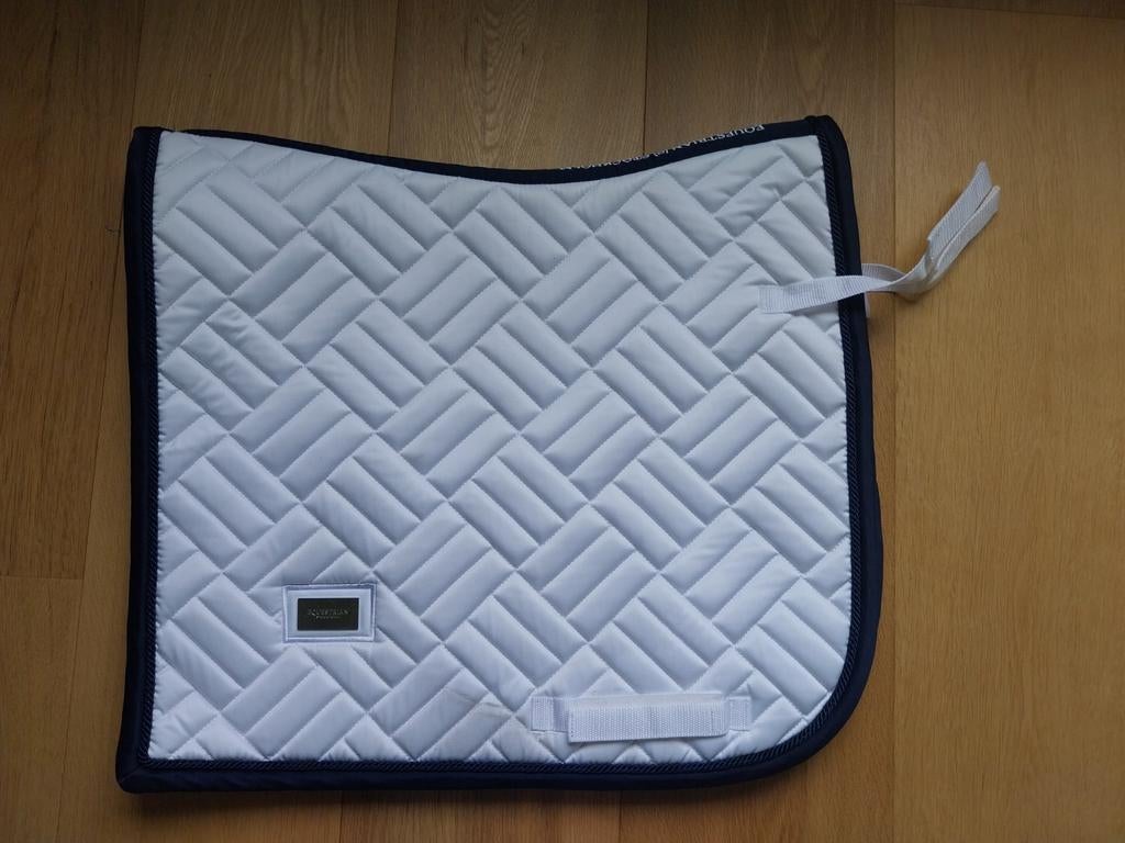 Equestrian stockholm dekje dressuur full modern white navy, Dieren en Toebehoren, Paarden en Pony's | Dekens en Dekjes, Full (L)