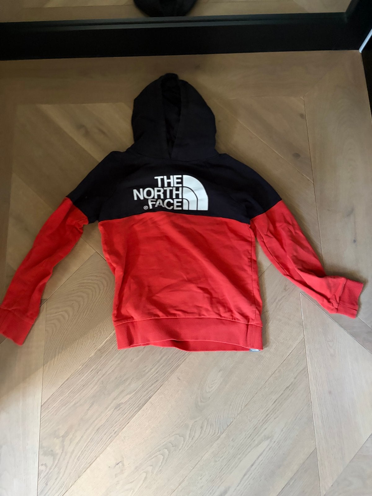 The North Face Hoodie - Zwart/Rood maat 152, Ophalen of Verzenden, Gebruikt, Jongen of Meisje
