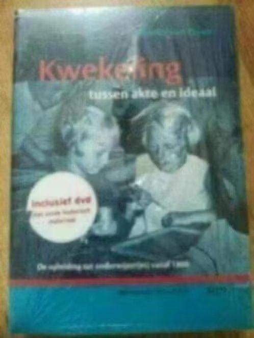 Kwekeling tussen akte en ideaal - Boek + Dvd - Geseald, Ophalen of Verzenden, Nieuw, Overige niveaus, Overige vakken