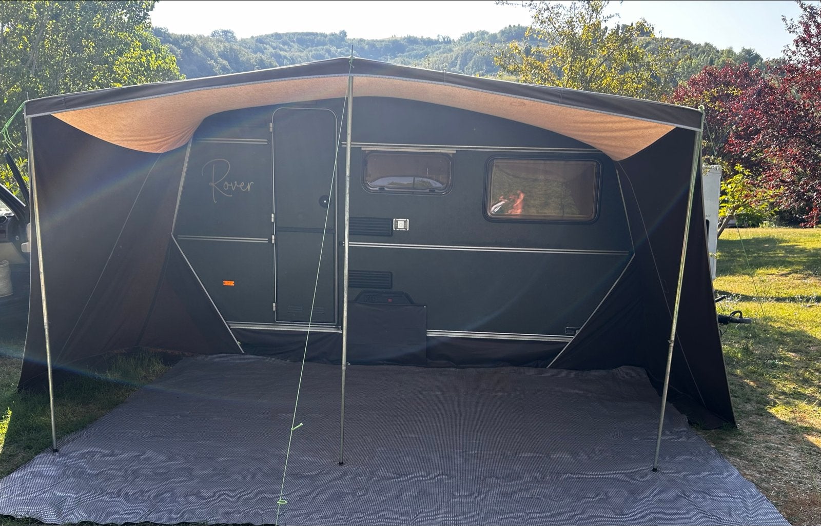 Kip Deluxe 390 Caravan - heeft wat liefde nodig, Kip, 750 - 1000 kg, Particulier, 4 tot 5 meter