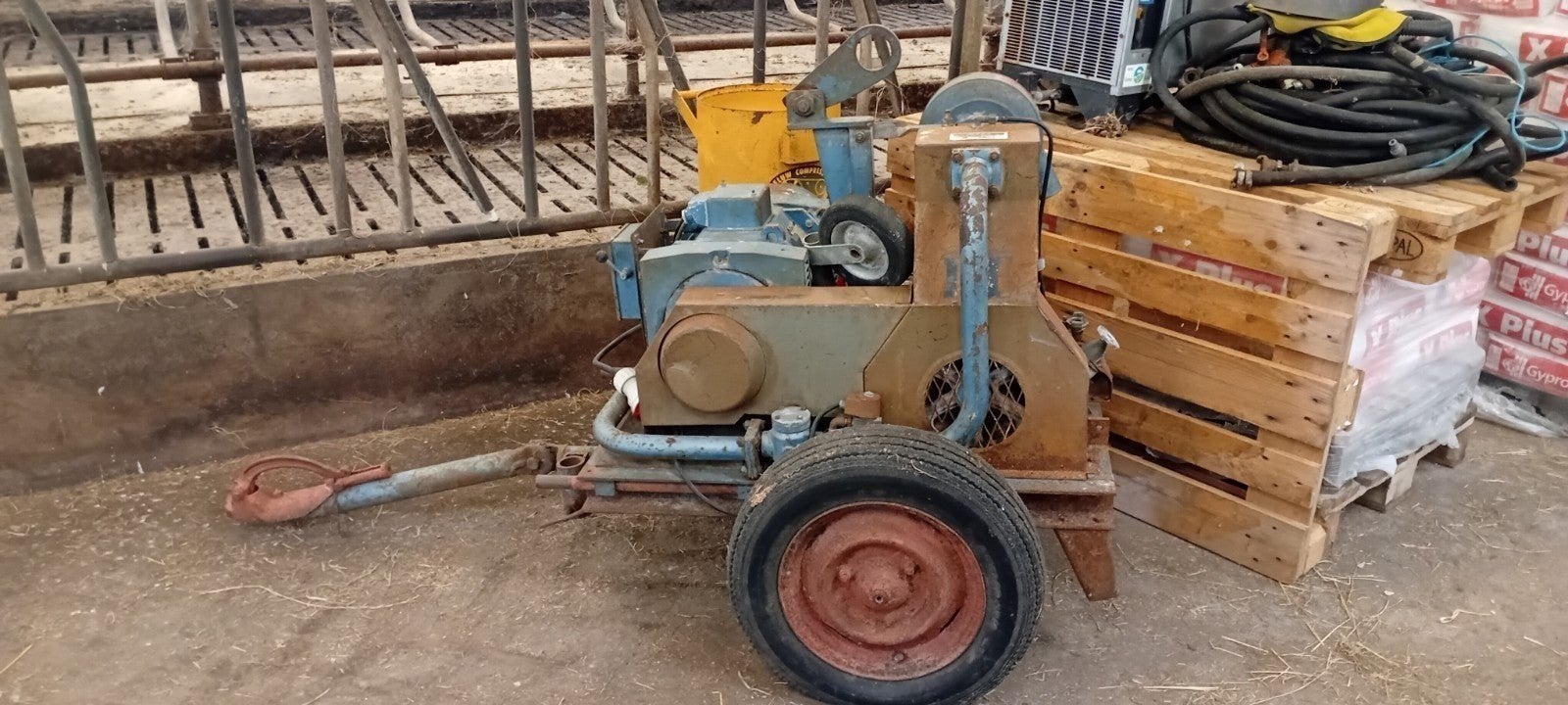 Zandstraalmachine met compressor en toebehoren, Ophalen of Verzenden