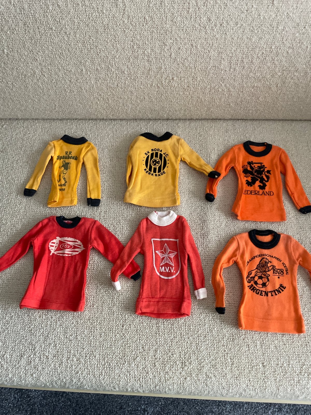 Oude miniatuur voetbalshirtjes - Diverse clubs, Ophalen of Verzenden, Gebruikt, Ajax, Shirt