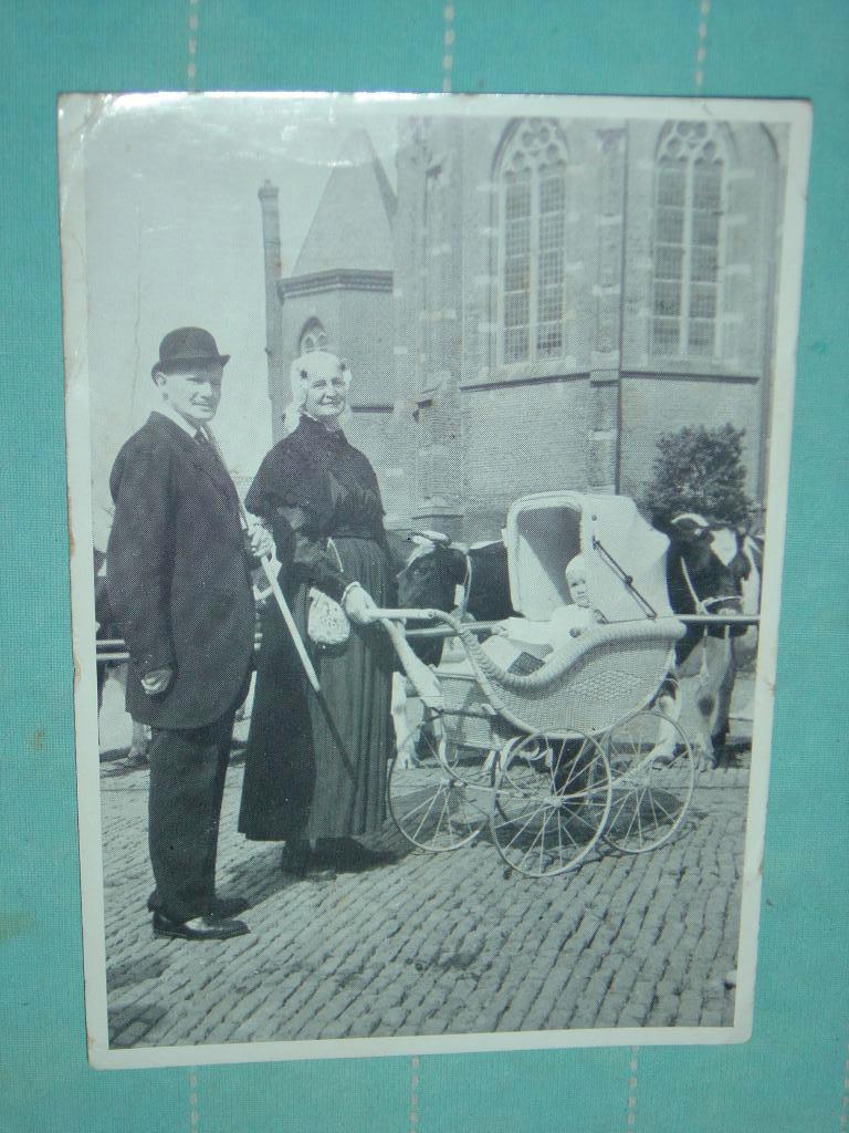 15) Zwart-wit ansichtkaart Klederdracht Schagen, Ophalen of Verzenden, 1960 tot 1980, Gelopen, Noord-Holland