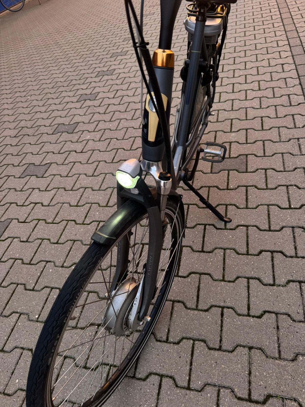 Foto 4 van Luxe Batavus Monaco E-go Damesfiets – Uitstekende Staat!