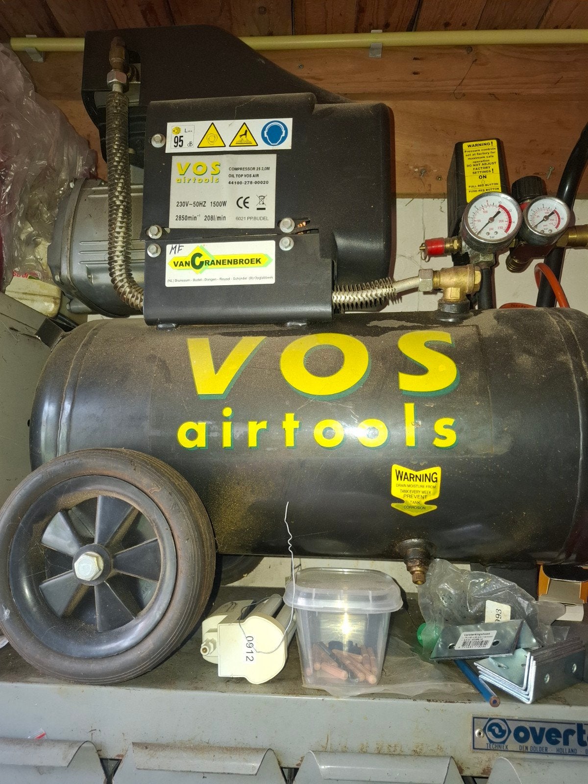 VOS Airtools Compressor 25L - 1500W - Gebruikt, Ophalen, Gebruikt