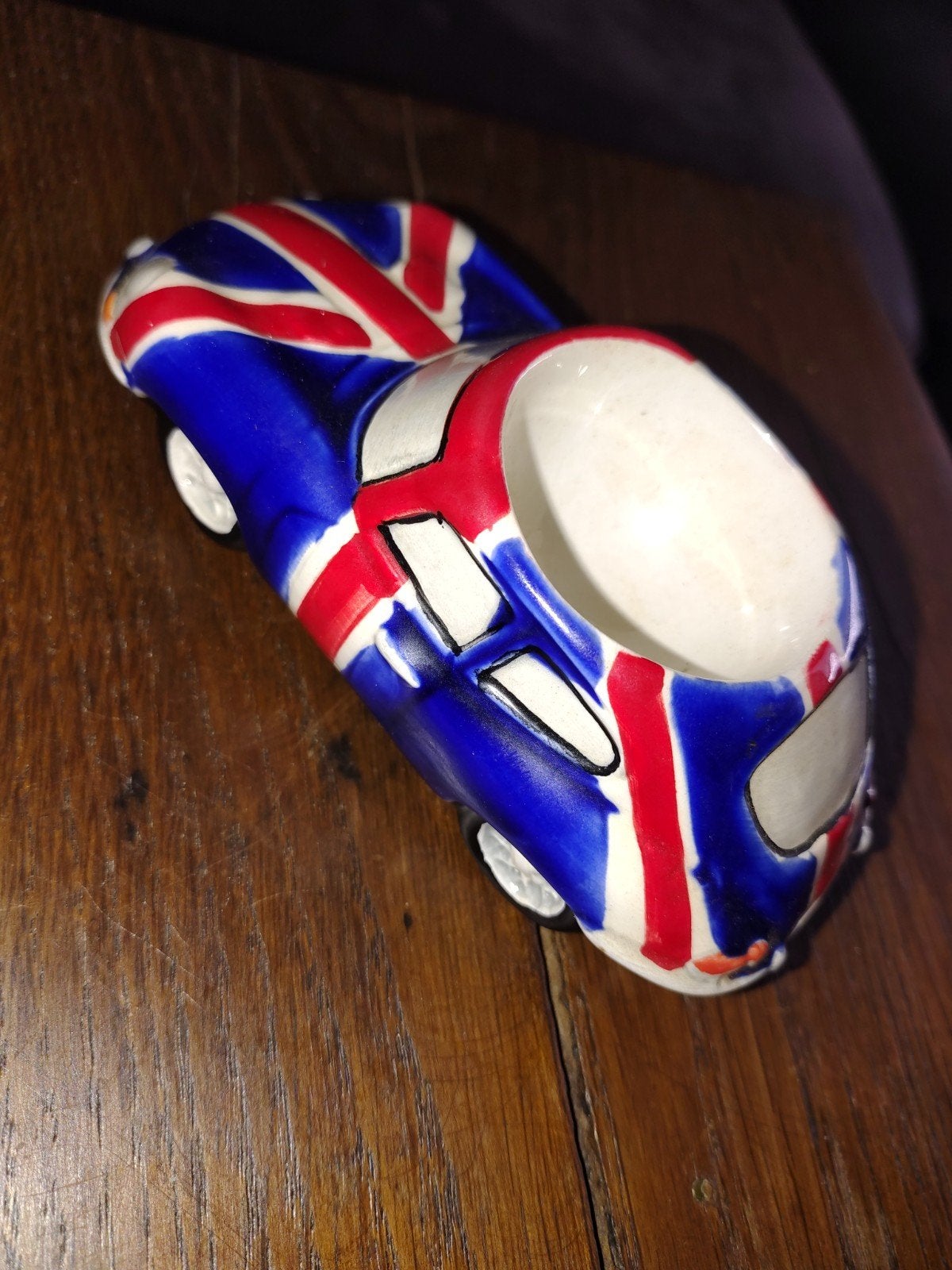 Unieke Eierdop in de vorm van een Auto met Britse Vlag, Witgoed en Apparatuur, Eierkokers, Ophalen of Verzenden, Zo goed als nieuw