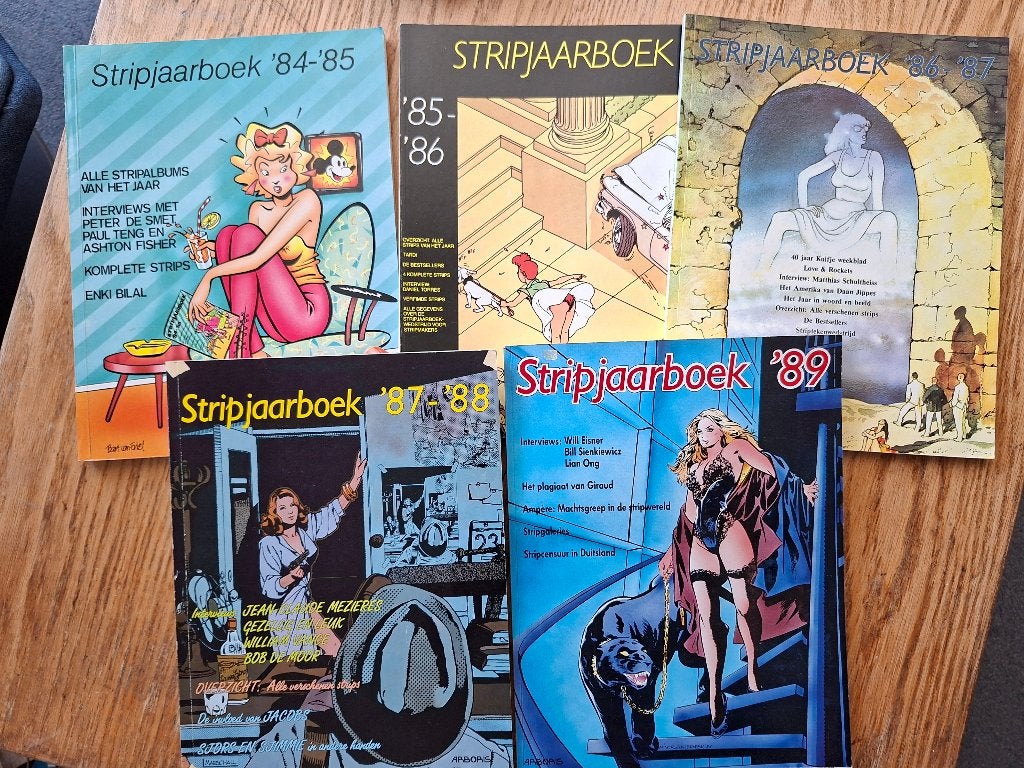 Stripjaarboek 1984-1989 5 delen, Arboris ook los te koop, Gelezen, Ophalen of Verzenden, Diversen, Meerdere stripboeken