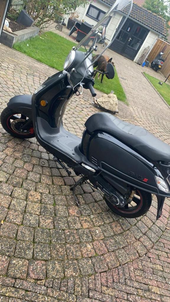 Sym fiddle 3 nette staat, Fietsen en Brommers, Scooters | SYM, Gebruikt, Fiddle, Benzine, Ophalen