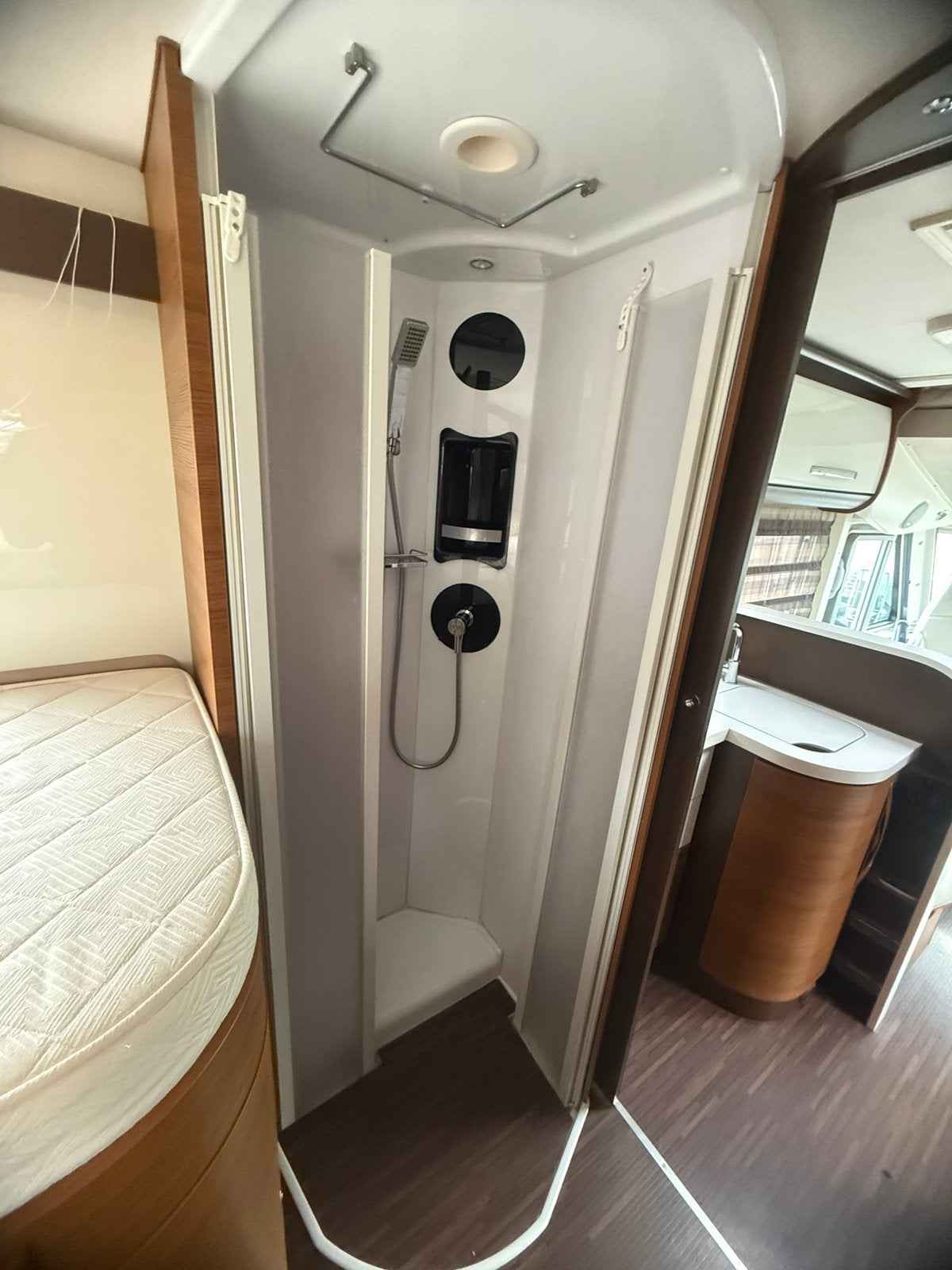 Foto 7 van Elnagh Magnum 30 zeer nette camper
