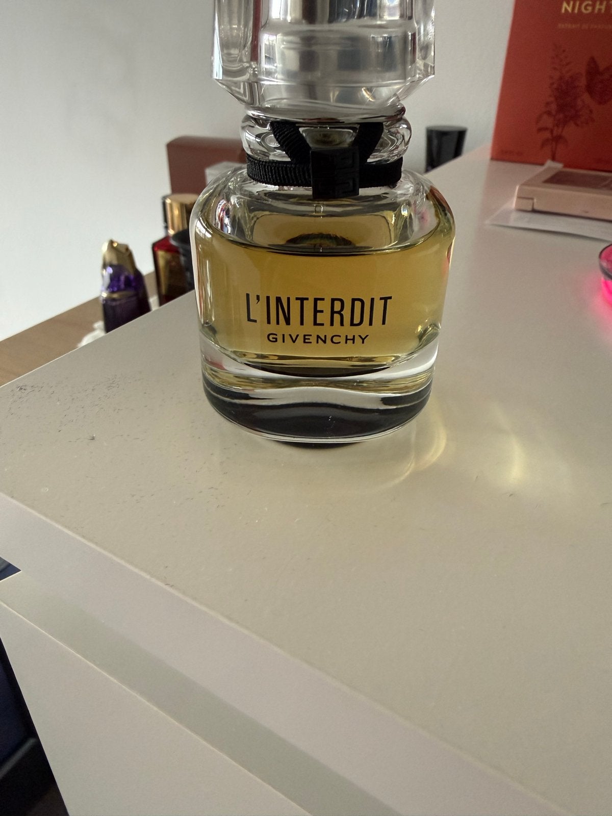 Givenchy L'Interdit Eau de Parfum 35ml, Ophalen of Verzenden, Zo goed als nieuw