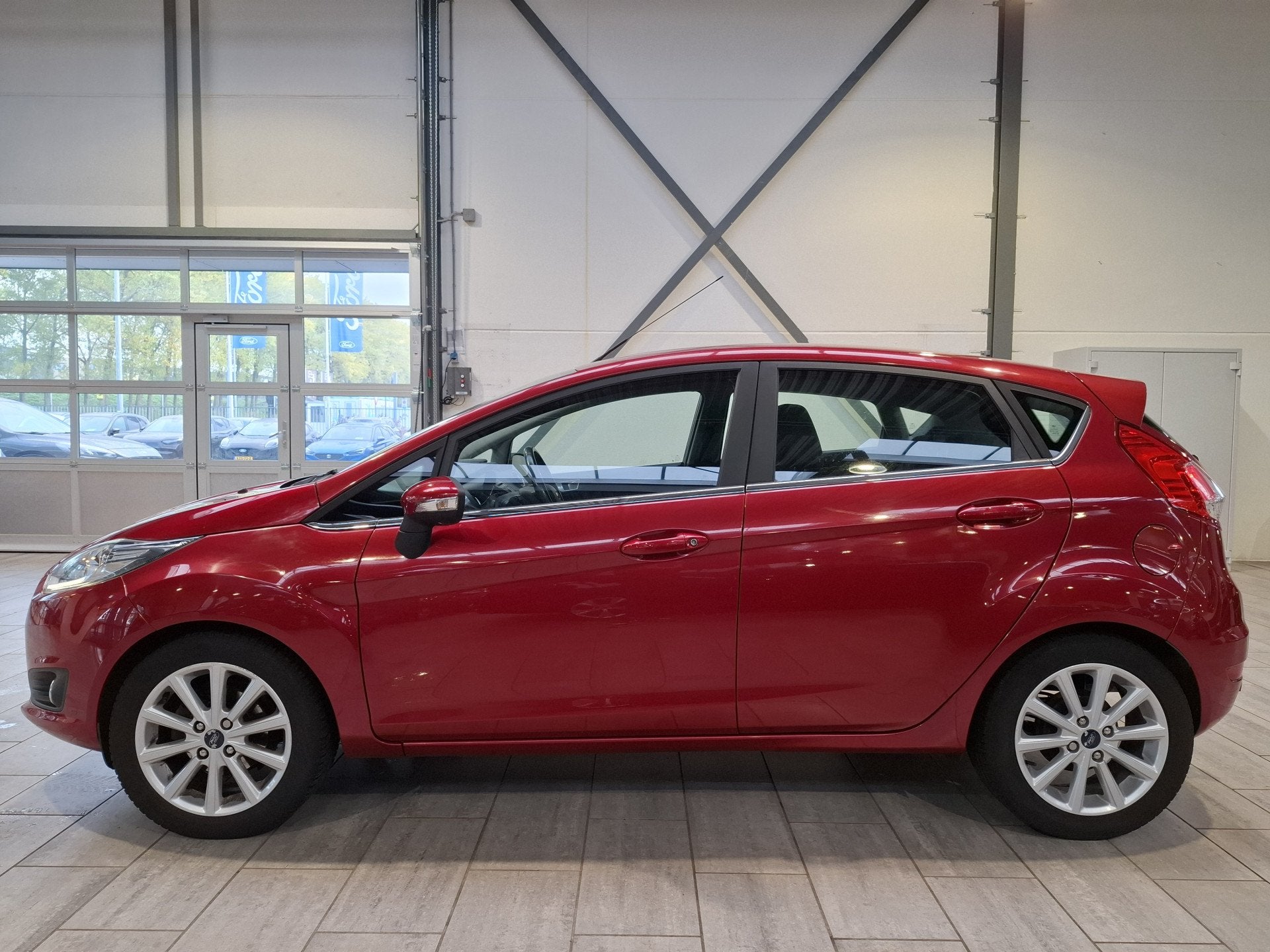 Ford Fiesta EcoBoost 100 pk Titanium | Trekhaak | Navi | Cli, Voorwielaandrijving, 12 maanden, 23 km/l, Origineel Nederlands