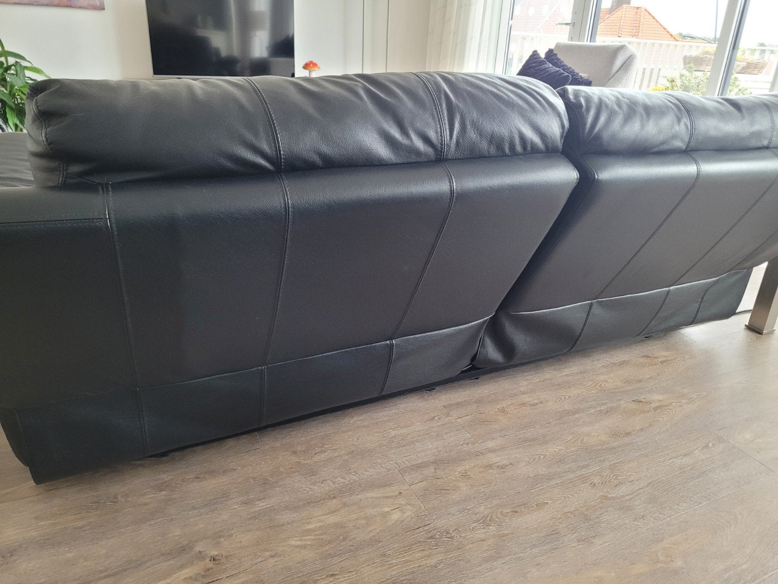 zwarte leren bank, Ophalen, Driepersoons, Zo goed als nieuw, 200 tot 250 cm