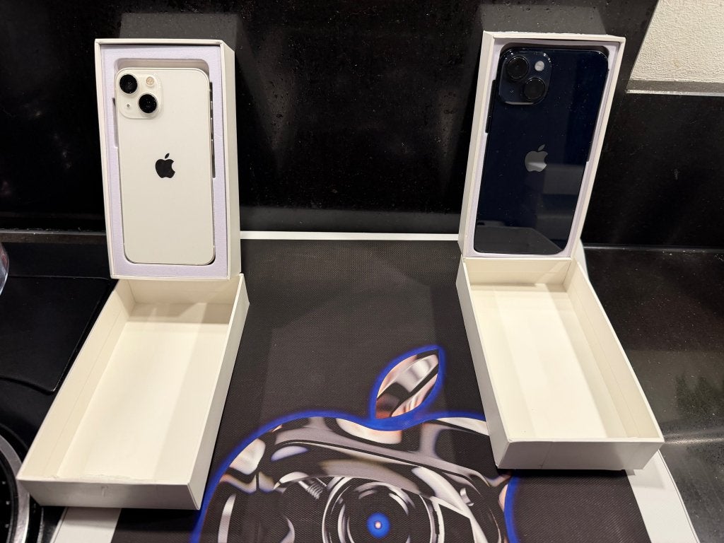 A2481,  iPhone 13 mini's, 128GB Midnight, 256 GB, Apple, Refurbished, Ophalen of Verzenden