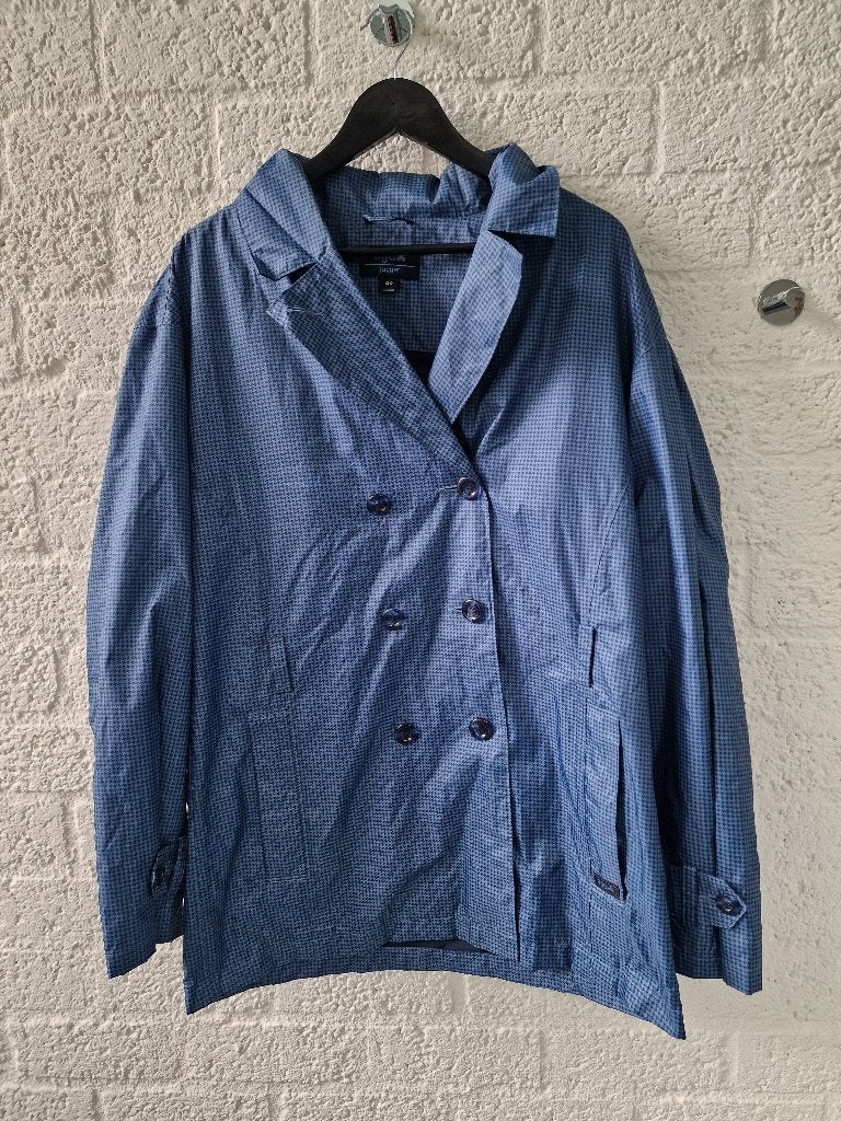 AGU Jagger trenchcoat regenjas blauw | maat 40, Ophalen of Verzenden, Zo goed als nieuw, Regenjas
