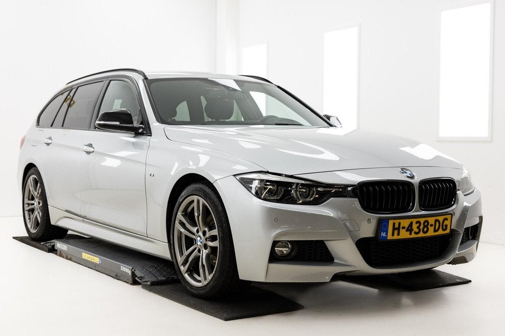 BMW 3-serie Touring 318i M Sport, HK Sound, Apple CarPlay, D, Automaat, Gebruikt, Euro 6, 1465 kg