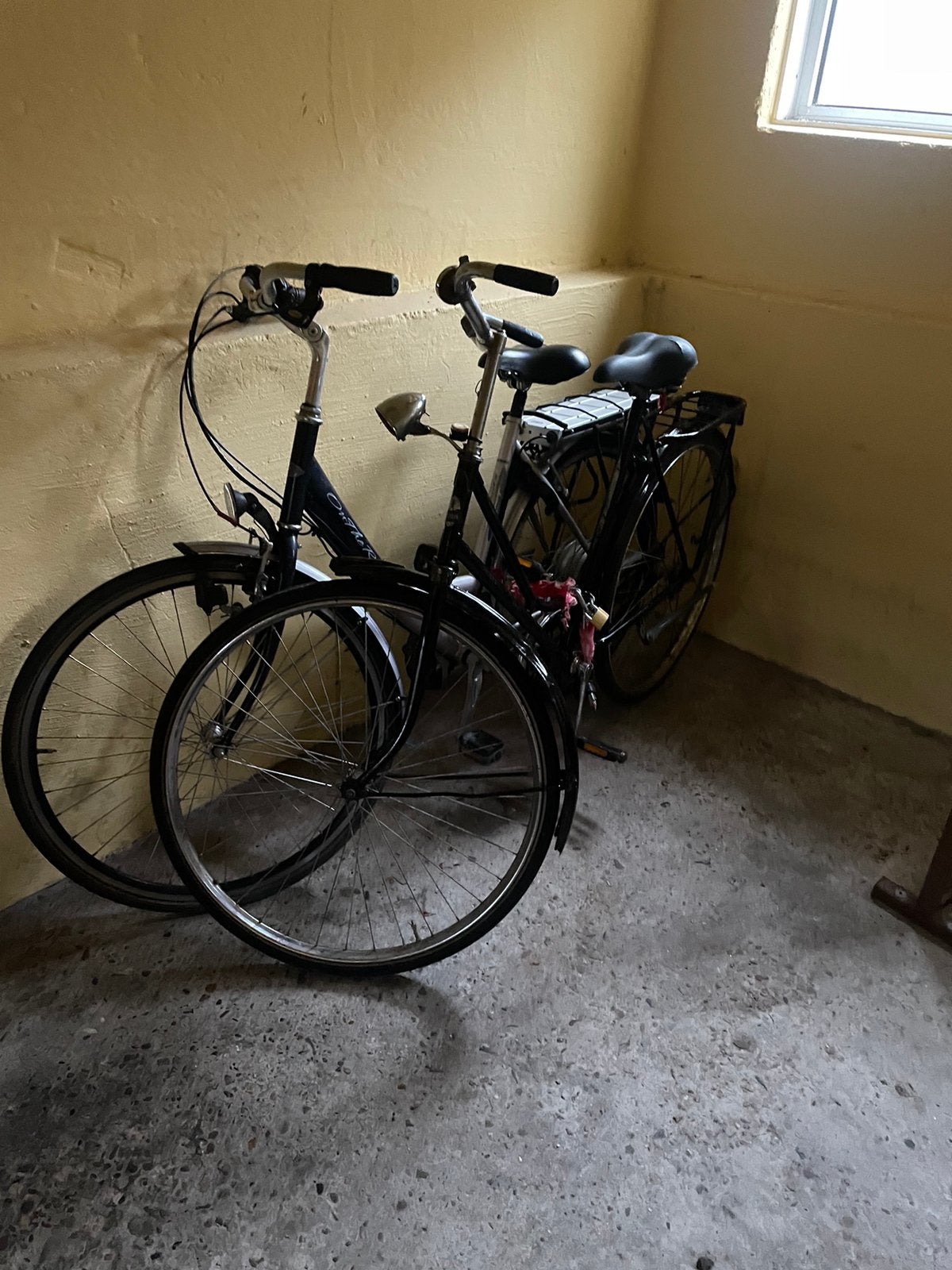 Ik zoek gratis opknapfietsen voor opknappen, Ophalen, Zo goed als nieuw