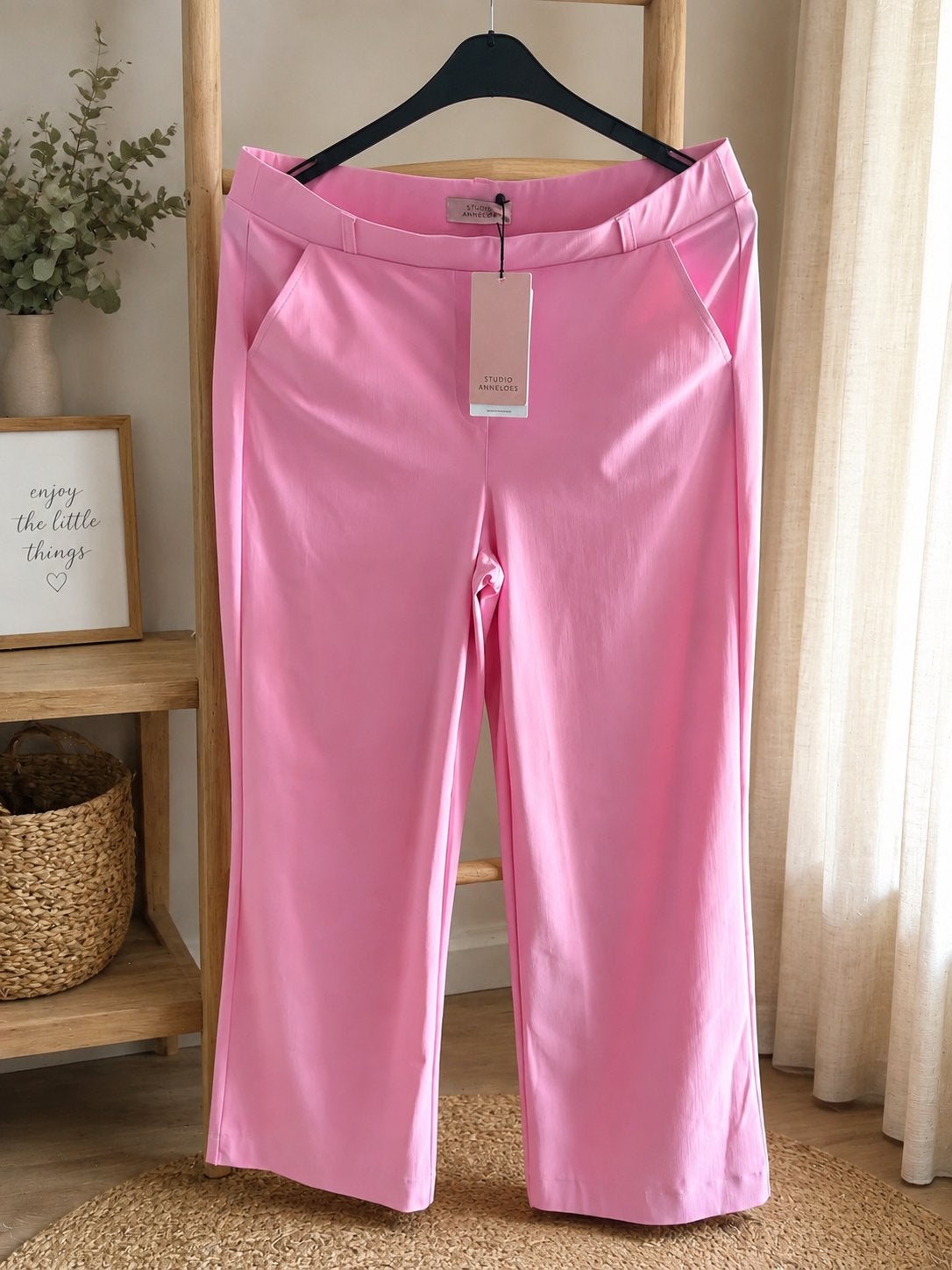Studio Anneloes Marilon Trousers Pop Pink nieuw, Kleding | Dames, Broeken en Pantalons, Maat 38/40 (M), Nieuw, Ophalen of Verzenden
