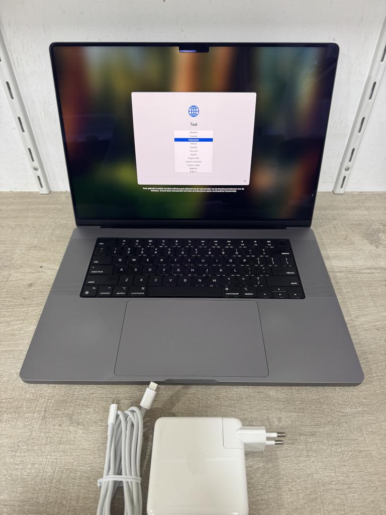 Macbook Pro 16" 2021 M1 Pro 16GB+512GB SpaceGray IncGarantie