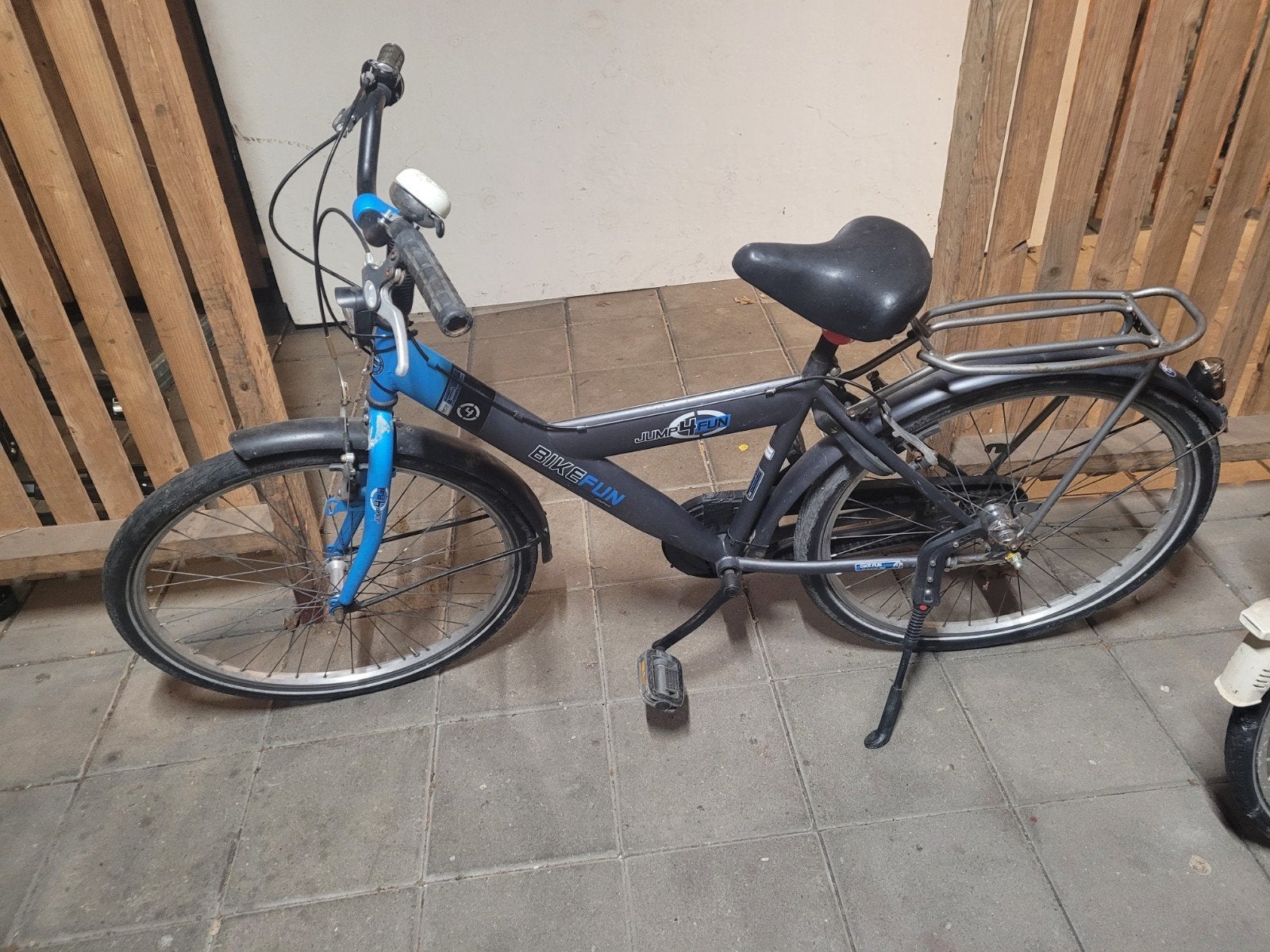 Jongensfiets 26 inch met 3 versnellingen - Grijs/Blauw, Fietsen en Brommers, Fietsen | Heren | Herenfietsen, Terugtraprem, Gebruikt