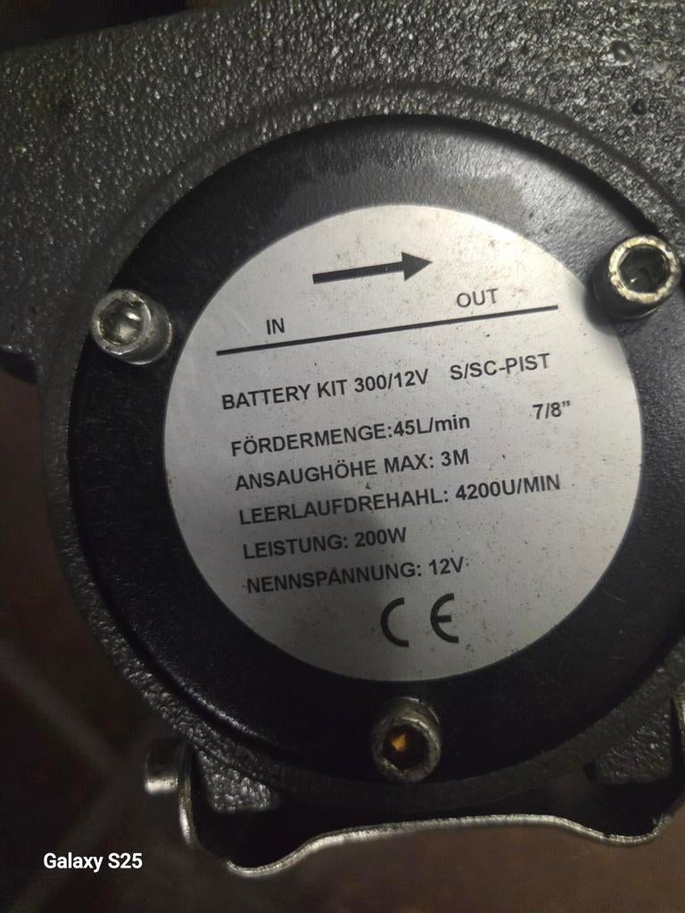 12V Dieselpomp 45L/min - Batterij Aangedreven, Ophalen of Verzenden, Gebruikt