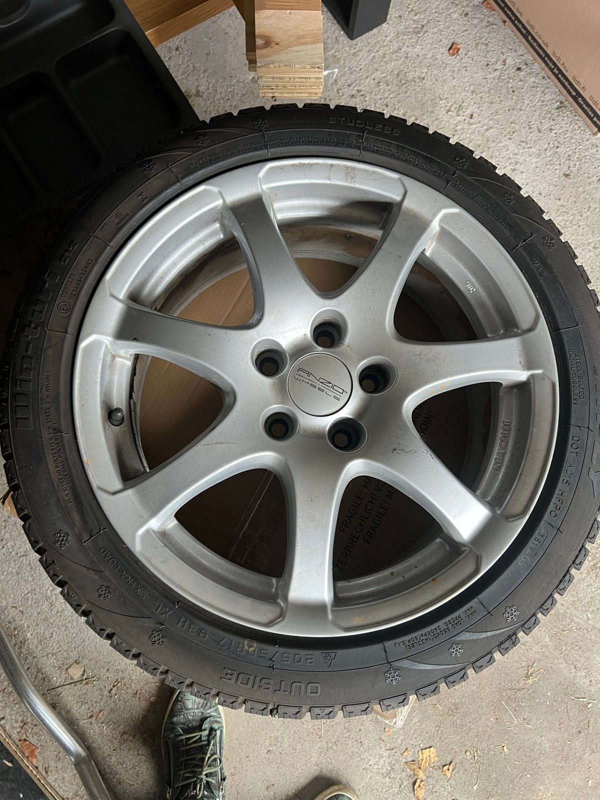 Banden met velgen 205/50R17 93H XL, Auto-onderdelen, Banden en Velgen, Gebruikt, Banden en Velgen, 17 inch, Personenwagen