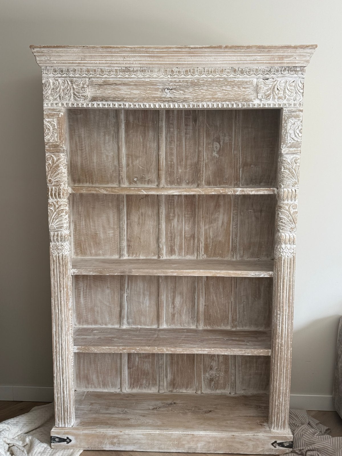 Balinese kast, Ophalen, Met plank(en), Gebruikt, 100 tot 150 cm