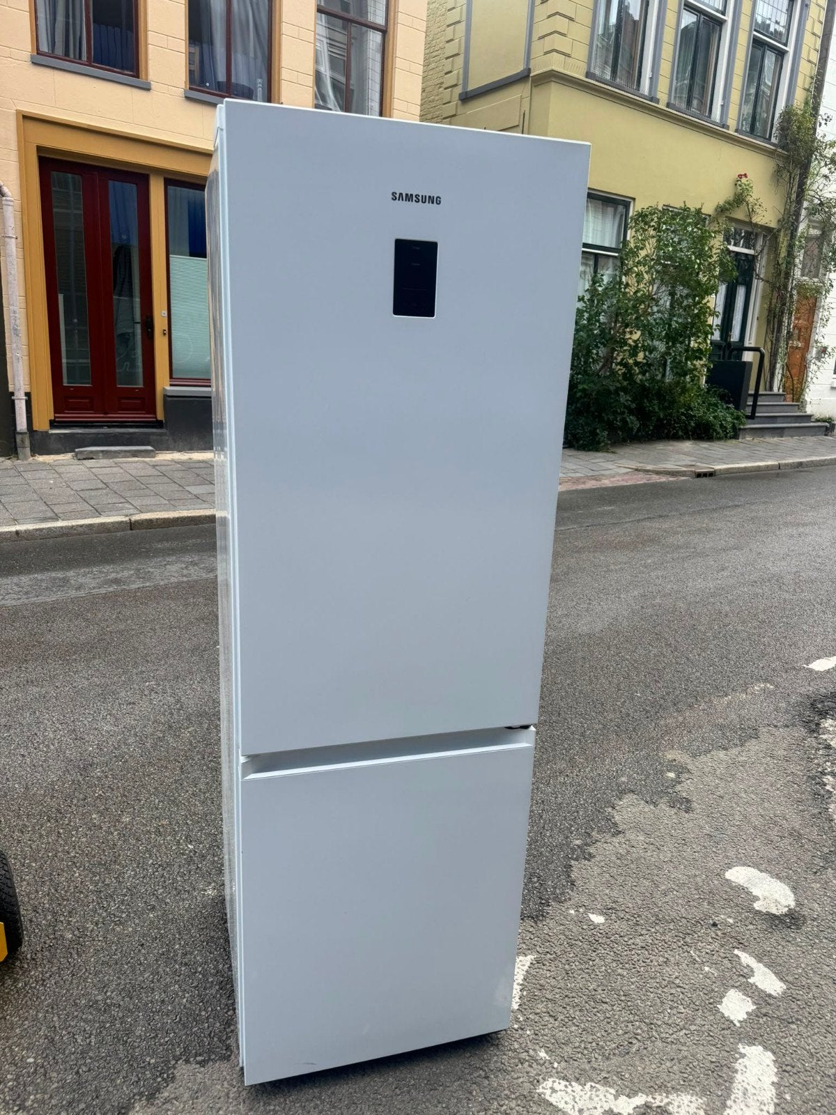 koelkast Samsung bezorgen mogelijk, Witgoed en Apparatuur, 200 liter of meer, Met aparte vriezer, Zo goed als nieuw, 160 cm of meer