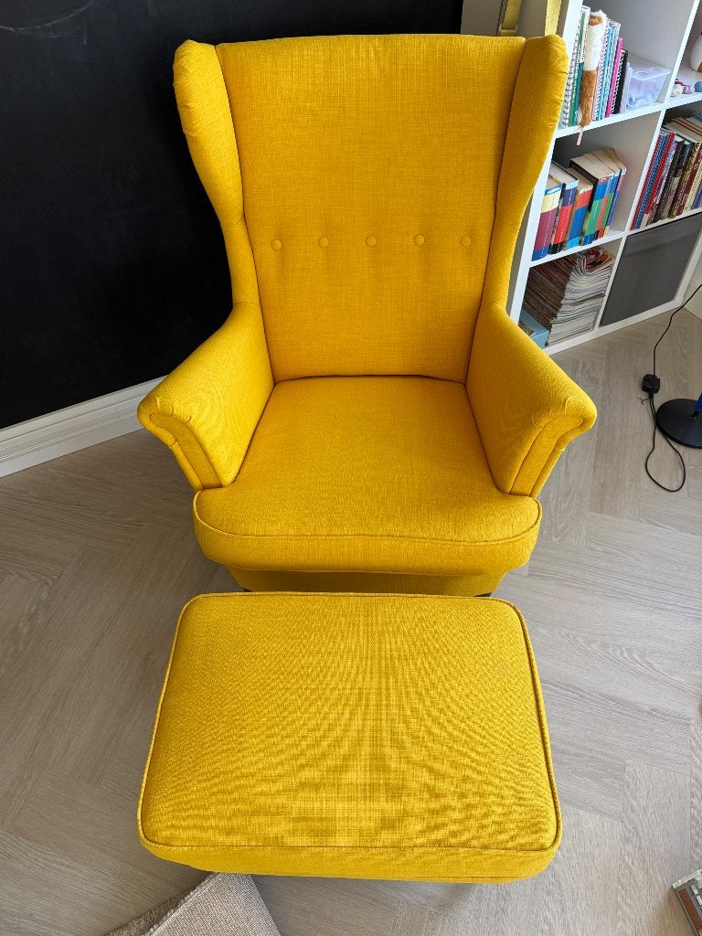 Ikea strandmon fauteuil mét voetenbankje ZGAN, Huis en Inrichting, Fauteuils, Ophalen, Overige materialen, Minder dan 75 cm, Zo goed als nieuw