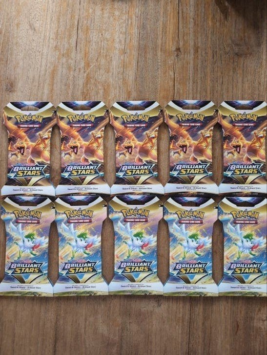 brilliant stars sleeved boosters 10 stuks, Ophalen of Verzenden, Nieuw, Booster